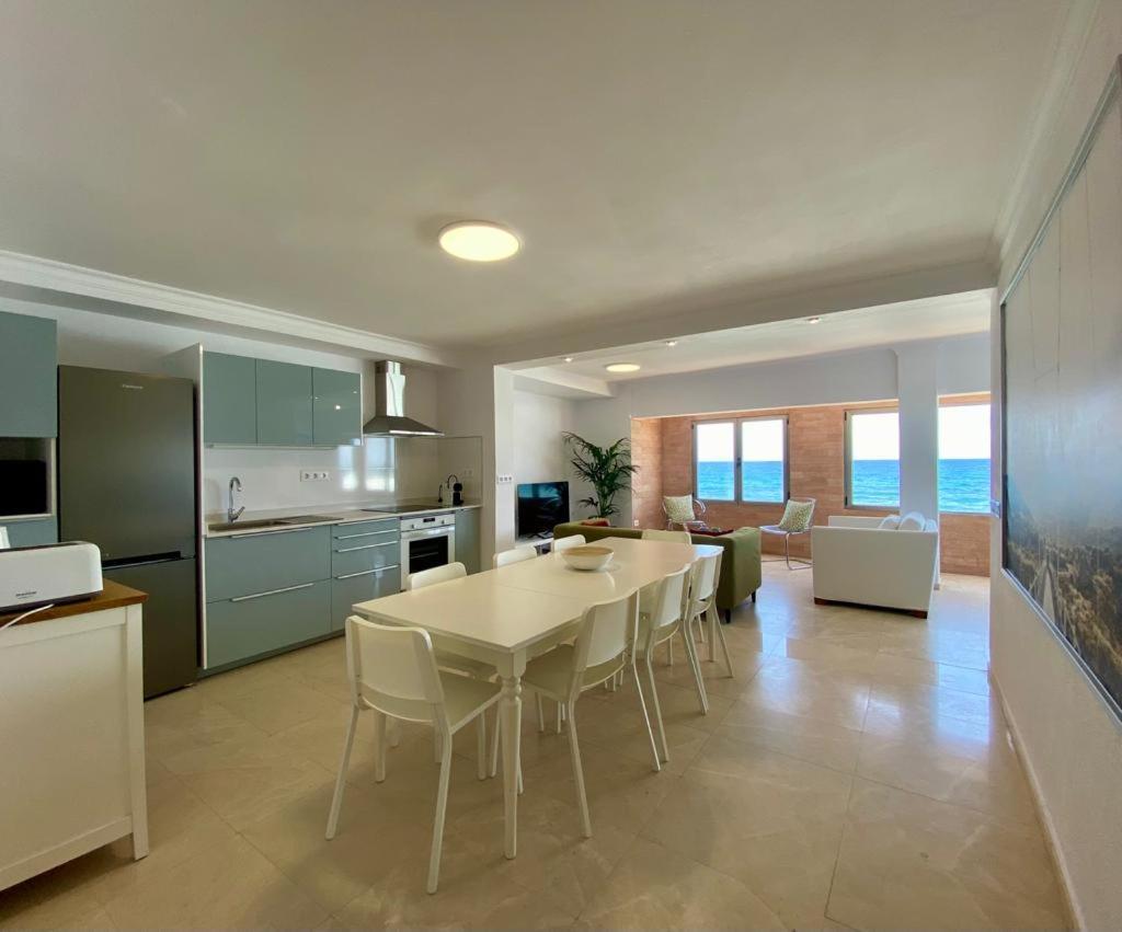 Galdar G.C.Fronton Villa ภายนอก รูปภาพ